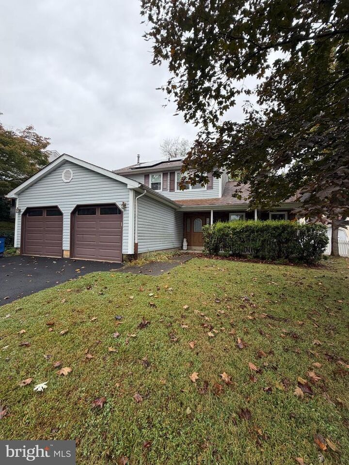 15162 Wayside Road  Philadelphia PA 19116 photo