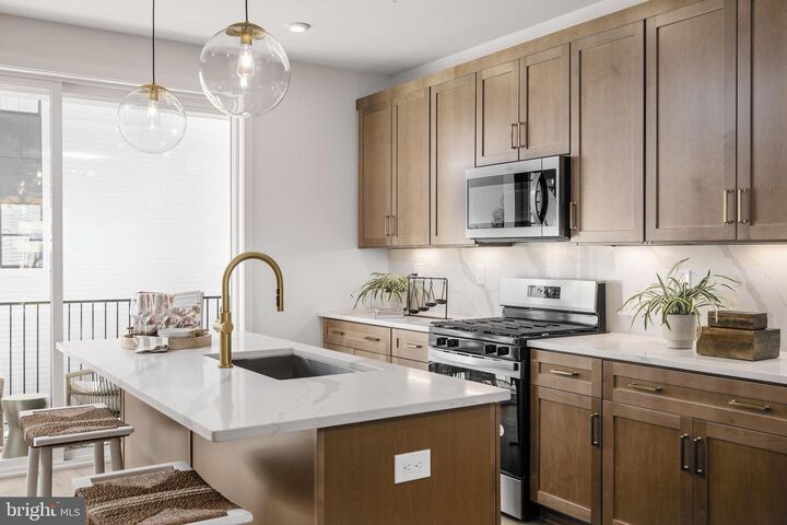 Property Photo:  14387 Glen Manor Drive  VA 20151 