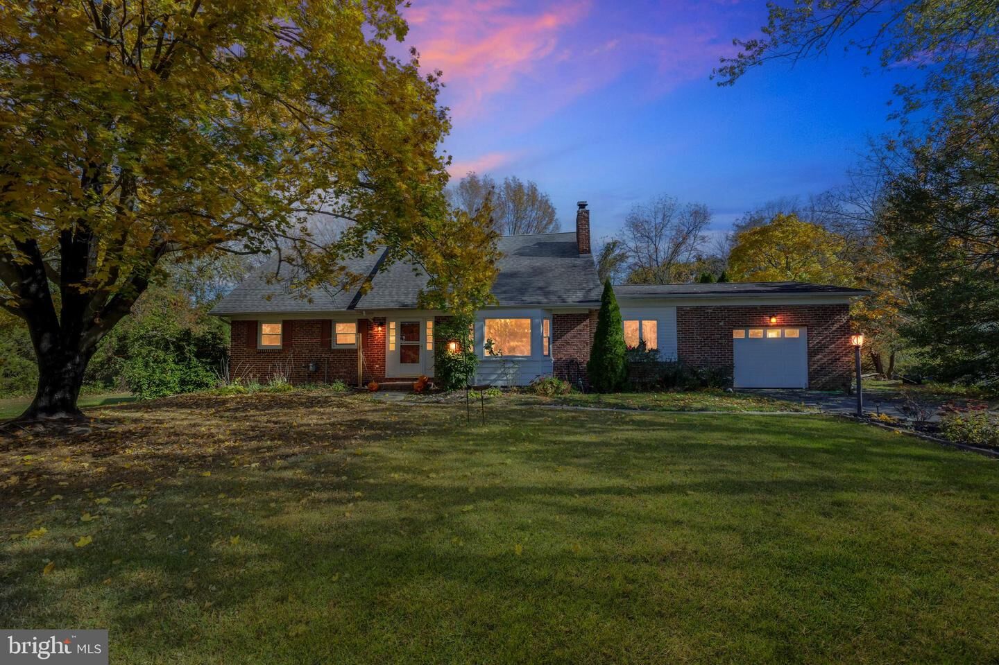 Property Photo: 537 Clems Run NJ 08062