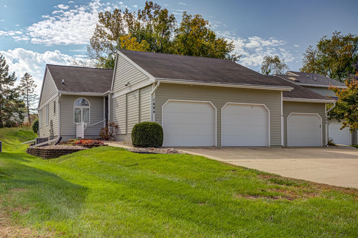 1604 Stone Brooke Road  Ames IA 50010 photo