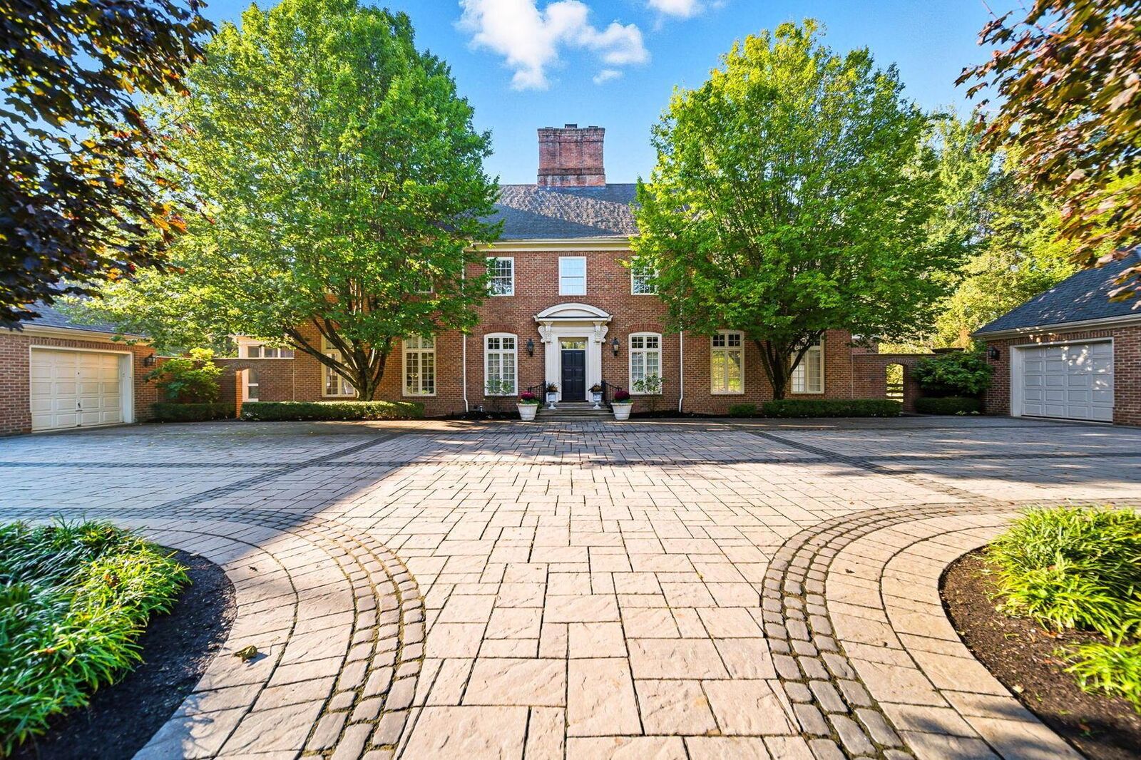 Property Photo:  7975 Wills Run Lane  OH 43004 