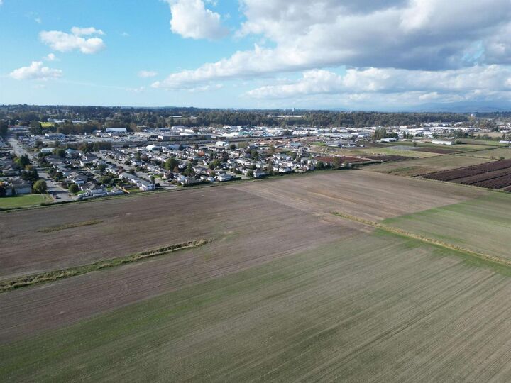 Property Photo:  34901 4 Avenue  BC V2S 8C1 