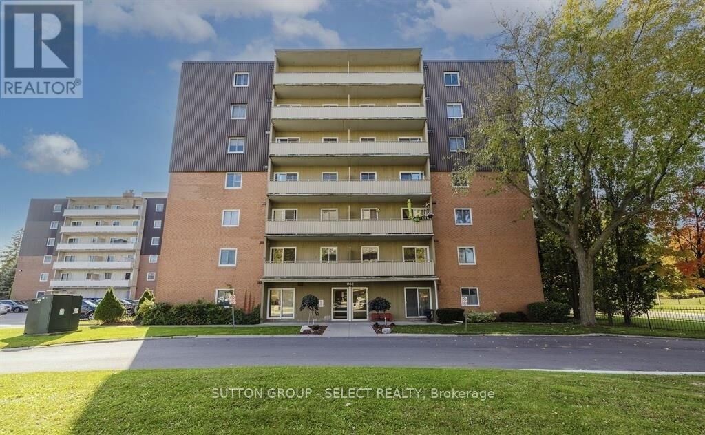 Property Photo:  1102 Jalna Boulevard 408  ON N6E 1X8 