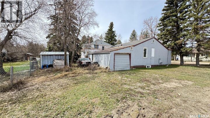 Property Photo:  501 2nd Street  SK S0G 2N0 