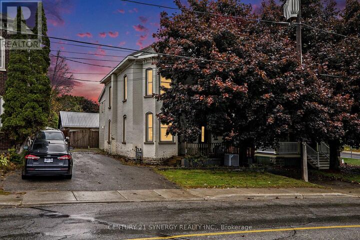 17 Elmsley Street South  Smiths Falls ON K7A 3P1 photo