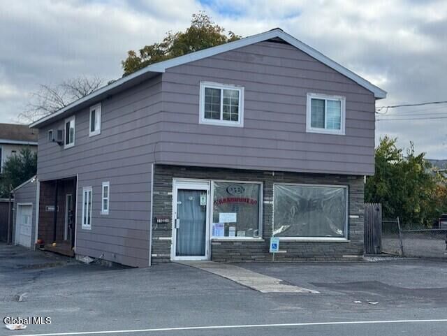 Property Photo: 2530 Guilderland Avenue NY 12306