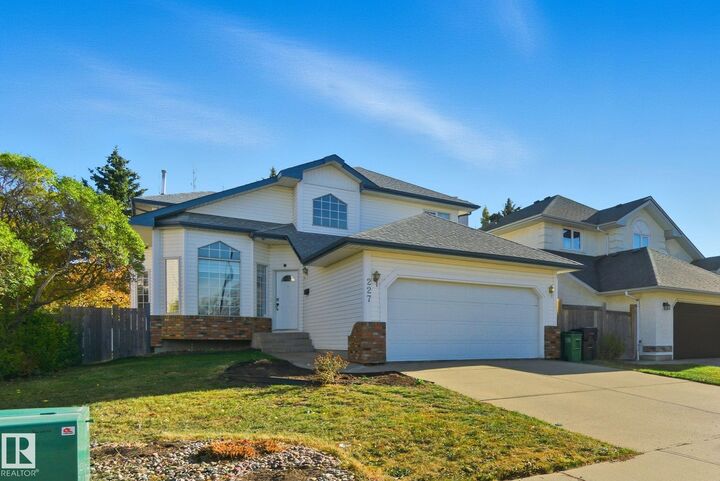 Property Photo:  227 Peter Close NW  AB T5T 5Y5 