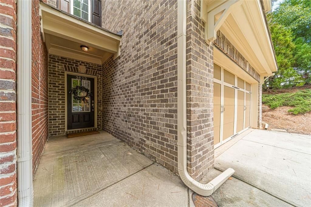 Property Photo:  3803 Manor View  GA 30004