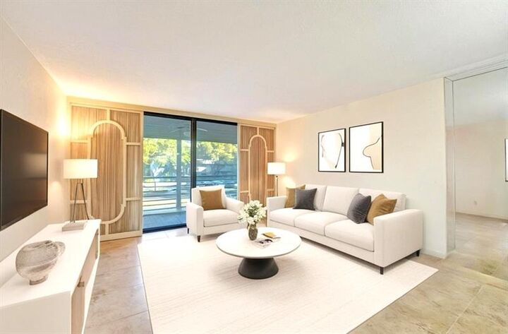 900 Colony Point Cir 221  Pembroke Pines FL 33026 photo