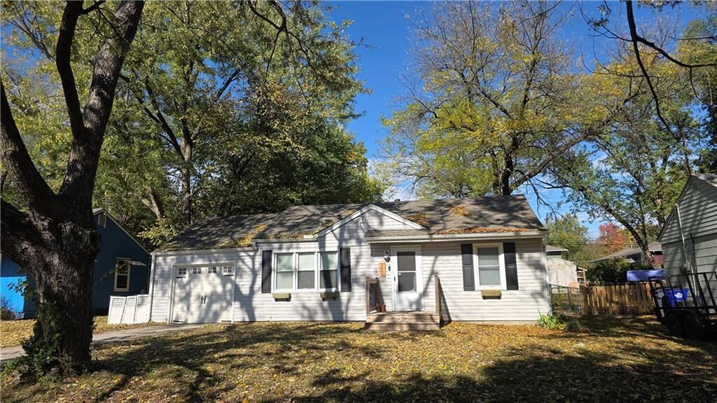 Property Photo:  1100 E Cedar Street  KS 66061