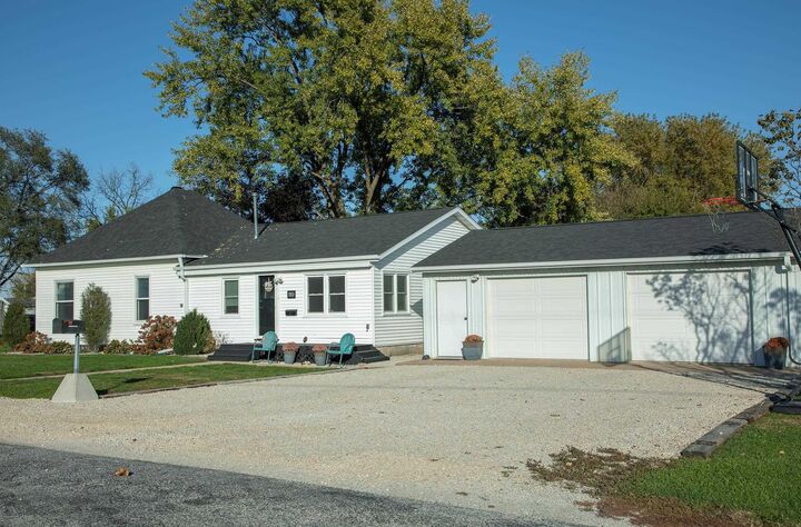 110 Railroad St  Plainfield IA 50666 photo
