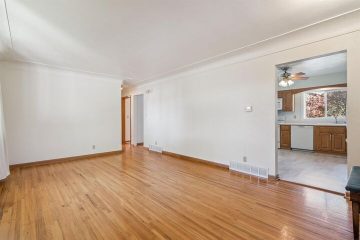 Property Photo:  3709 Laurinda Drive  IA 50613