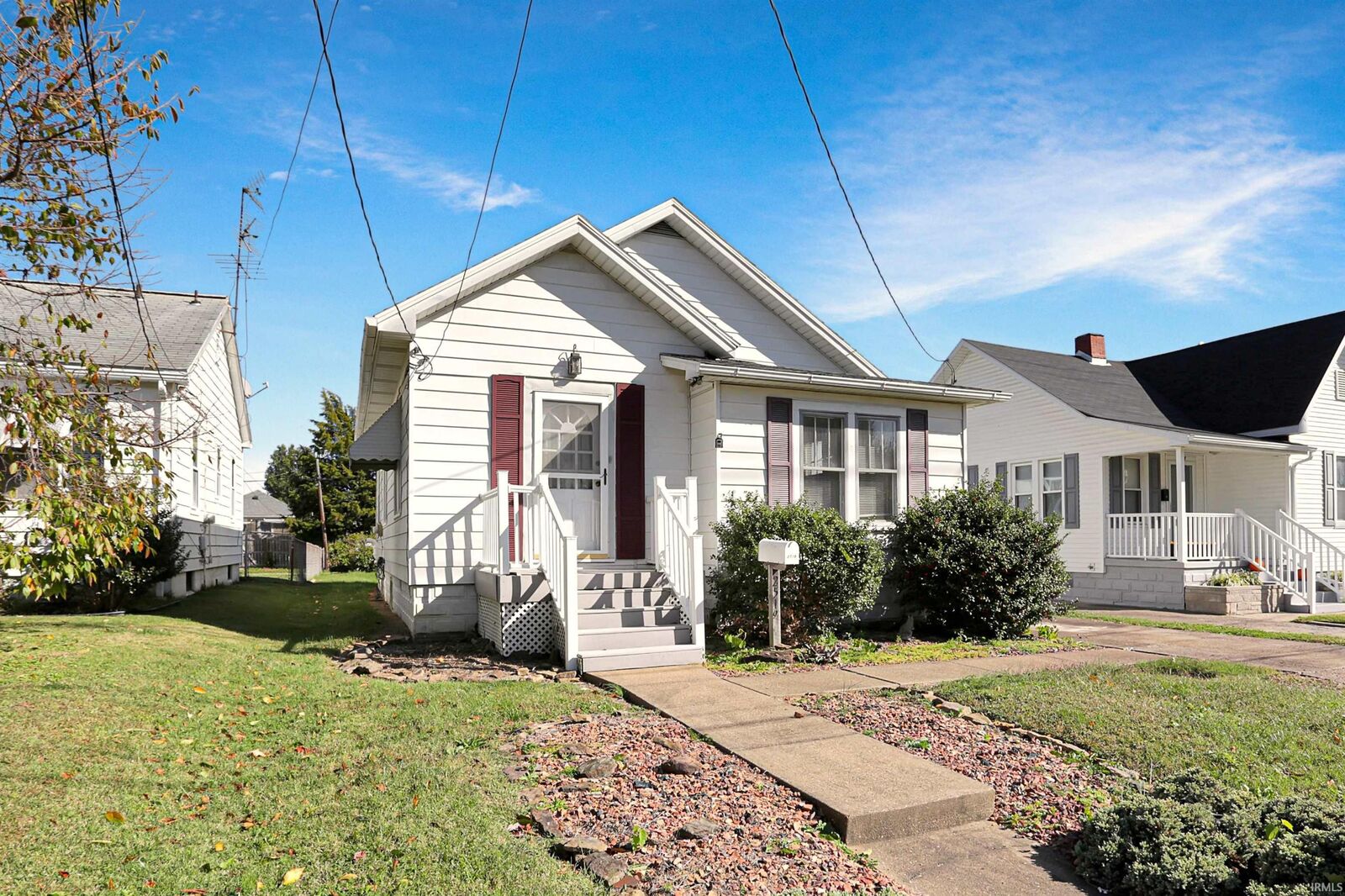 Property Photo:  2519 N Heidelbach Avenue  IN 47711