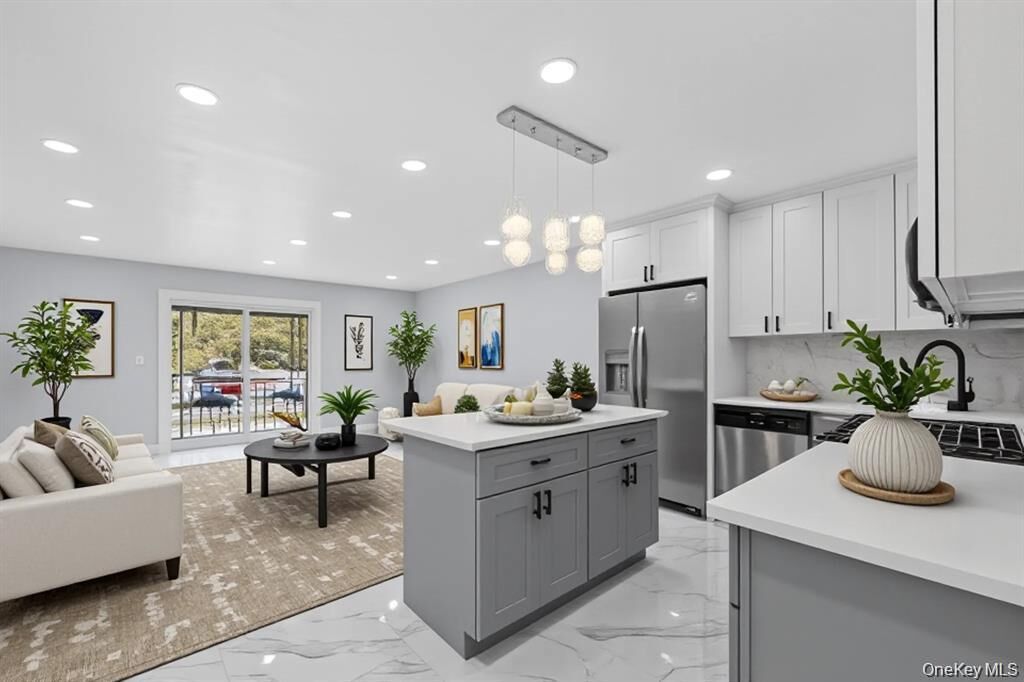 Property Photo:  1010 Van Siclen Avenue  NY 11207
