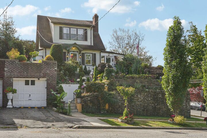 194 Valentine Street  Yonkers NY 10704 photo