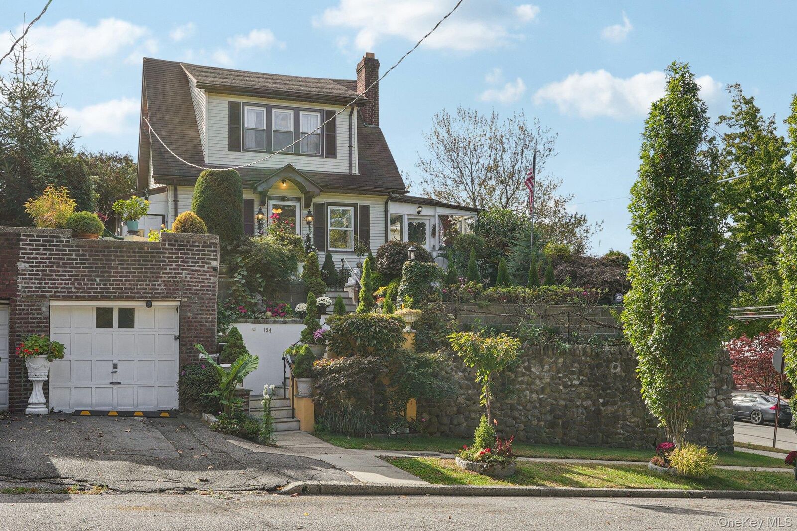Property Photo:  194 Valentine Street  NY 10704