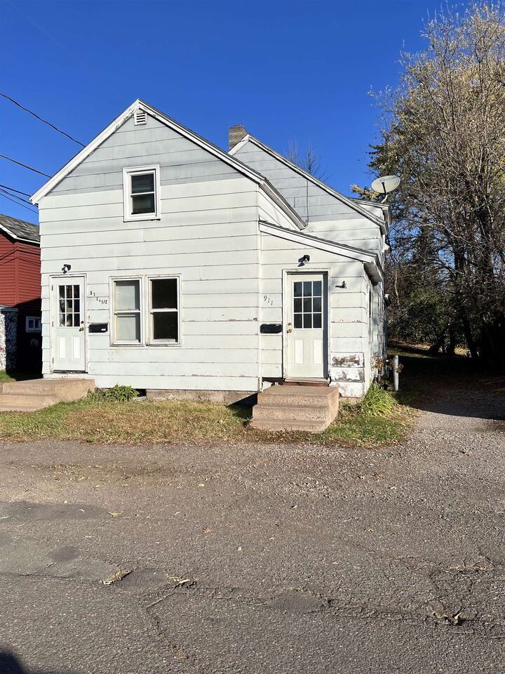 Property Photo:  911 Prospect Ave 911 1/2  MN 55720