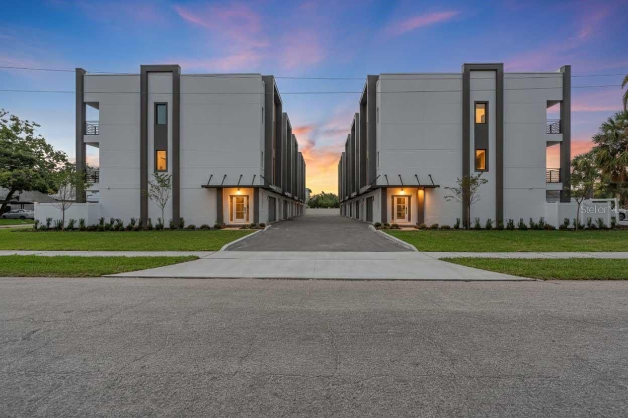 Property Photo:  3002 W Platt 2  FL 33609