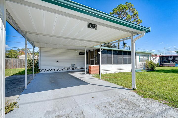 Property Photo:  39153 Hillcrest Drive  FL 33542 