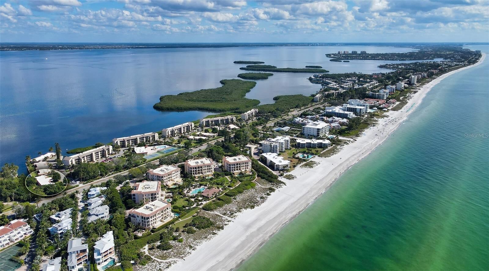 Property Photo: 4976 Gulf Of Mexico Drive Villa 18 FL 34228
