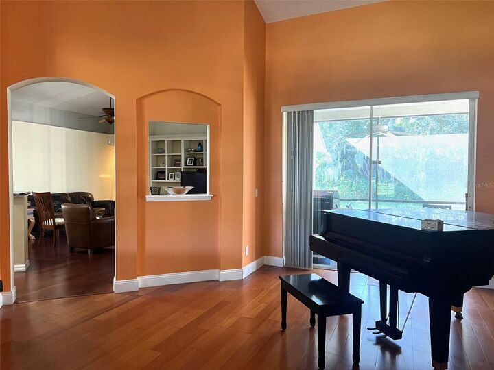 Property Photo:  9636 Greenbank Drive  FL 33569