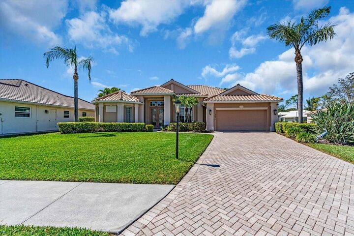Property Photo:  5077 Seagrass Drive  FL 34293