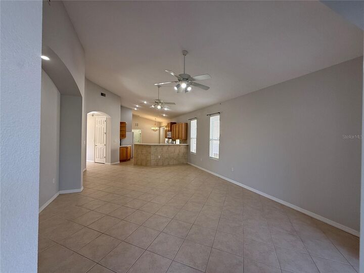 Property Photo: 6055 Wingspan Way FL 34203