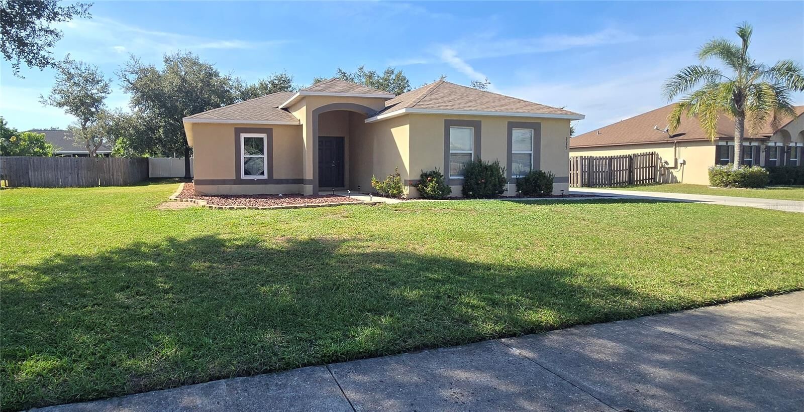 Property Photo:  2027 Elmhurst Lane  FL 34753 