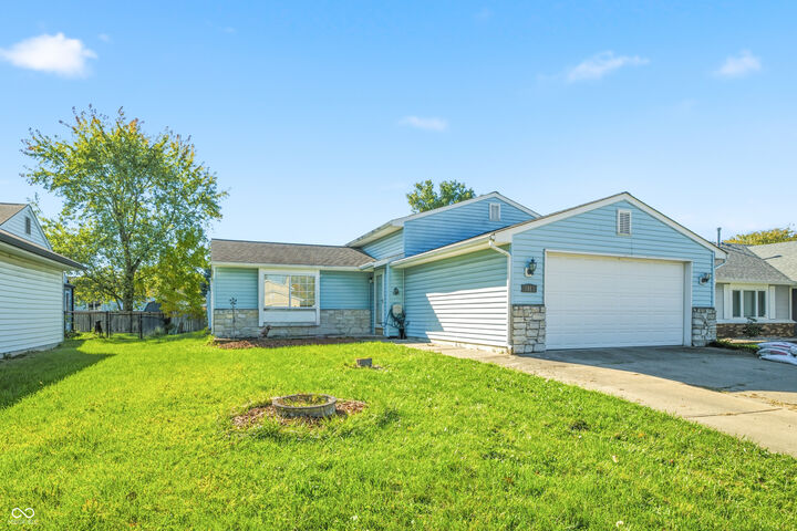 Property Photo:  5915 Parterra Drive  IN 46237