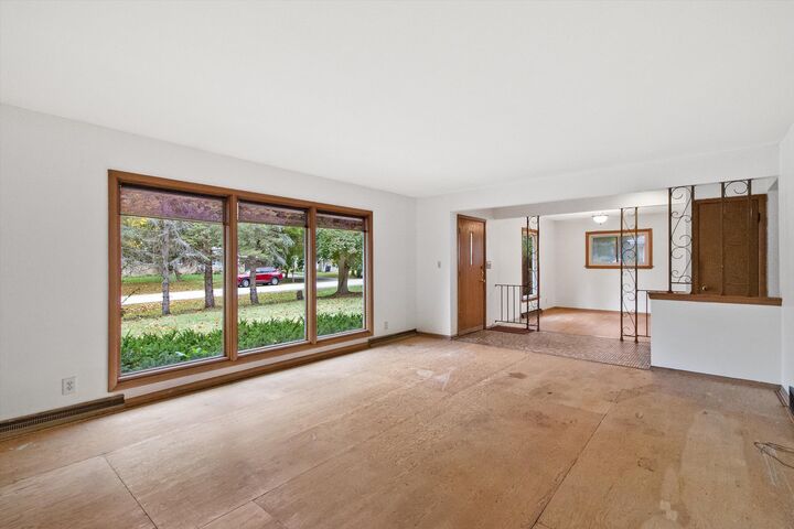 Property Photo:  3845 Lakeview Dr  WI 53403