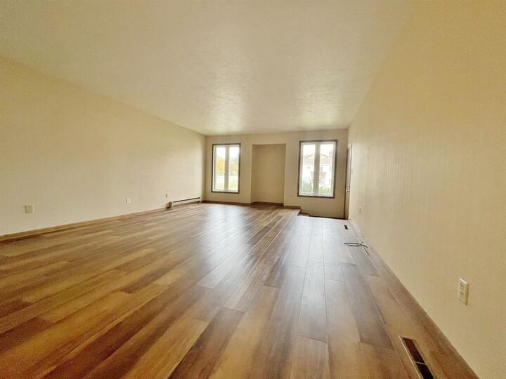 Property Photo:  1217 Glacial Dr  ND 58703 