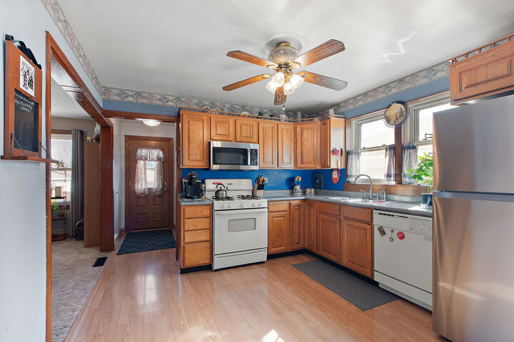 Property Photo: 6731 S Kolin Avenue IL 60629