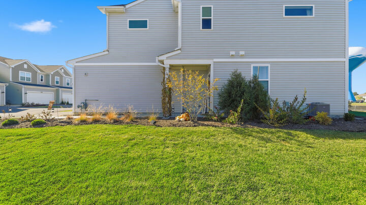 Property Photo:  120 Kingsport Drive  IL 60177