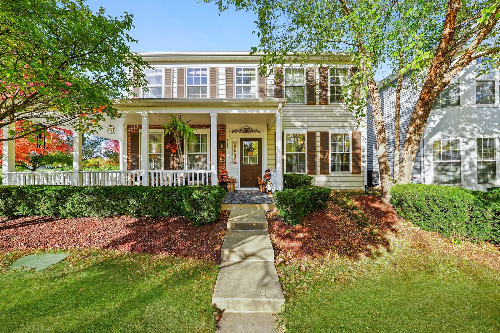 Property Photo: 125 Presidential Boulevard IL 60543