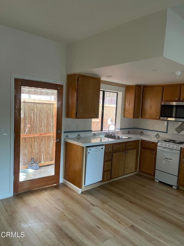 Property Photo:  210 N Primrose Avenue D  CA 91801