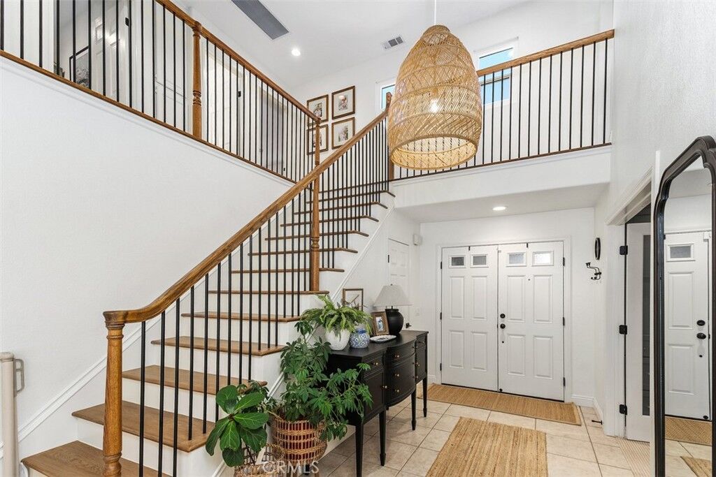 Property Photo:  342 Selkirk Drive  CA 92881 