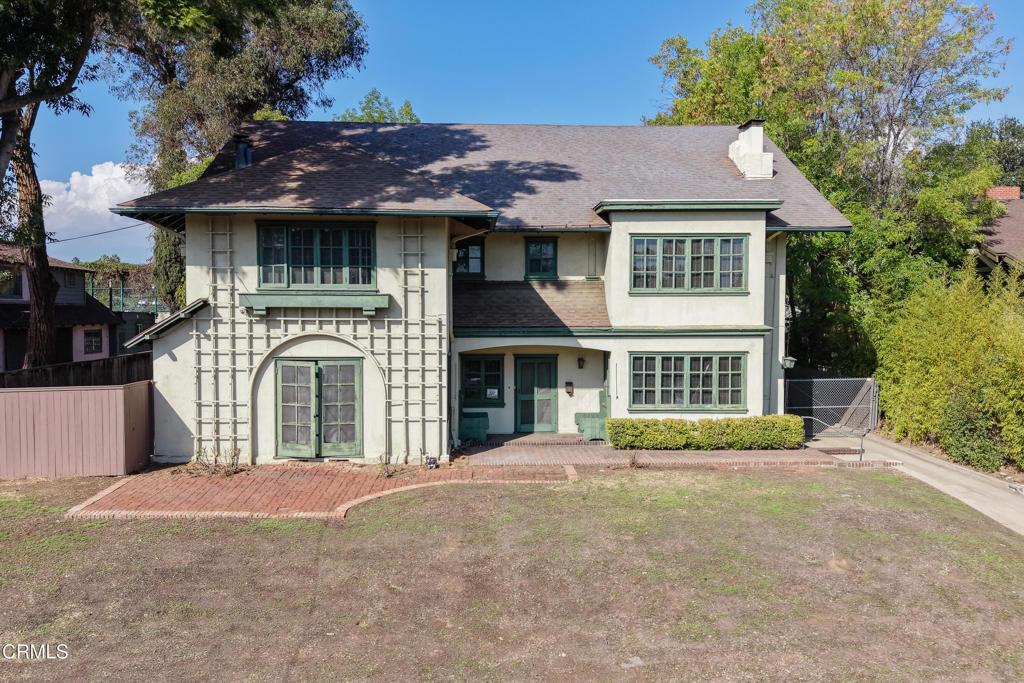 Property Photo:  237 W State Street  CA 91105 