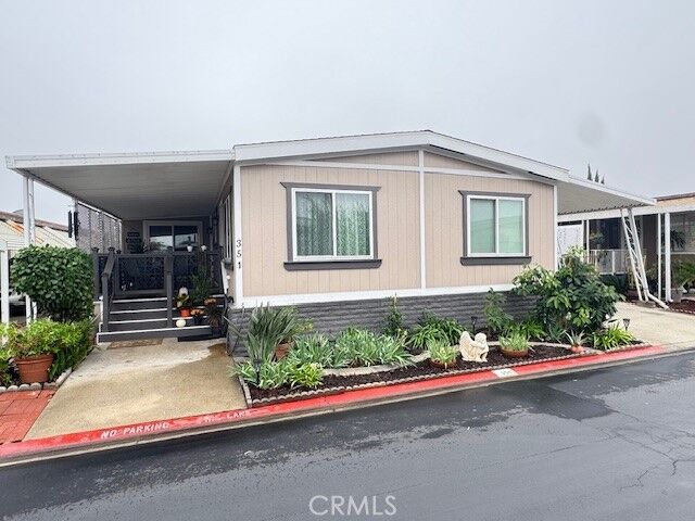 Property Photo:  1456 Philadelphia Street 351  CA 91761