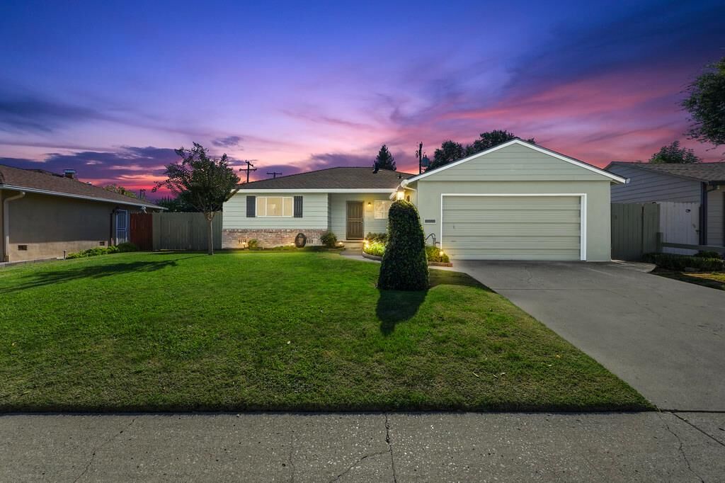 Property Photo:  4636 Goya Parkway  CA 95823 