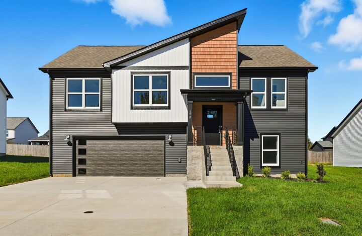 Property Photo:  172 Leitrim Dr  TN 37042