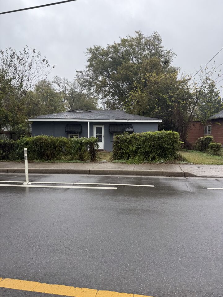 1729 17th Ave N  Nashville TN 37208 photo