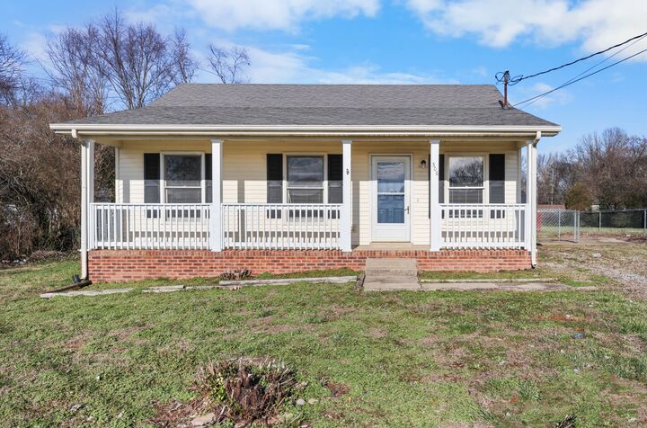 Property Photo:  306 Alan Ct  KY 42262 