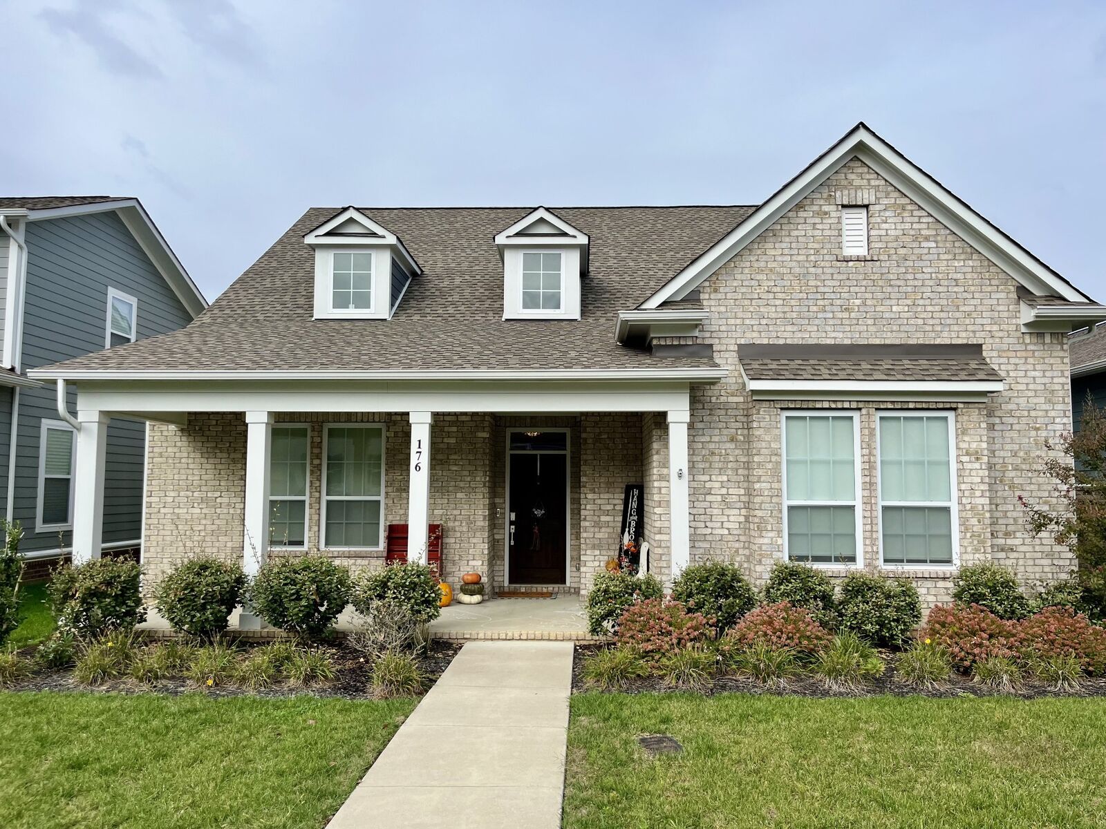 Property Photo:  176 Ashington Cir  TN 37075