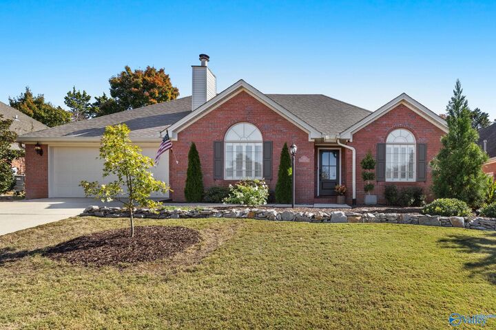 233 Woodcrest Drive  Florence AL 35630 photo