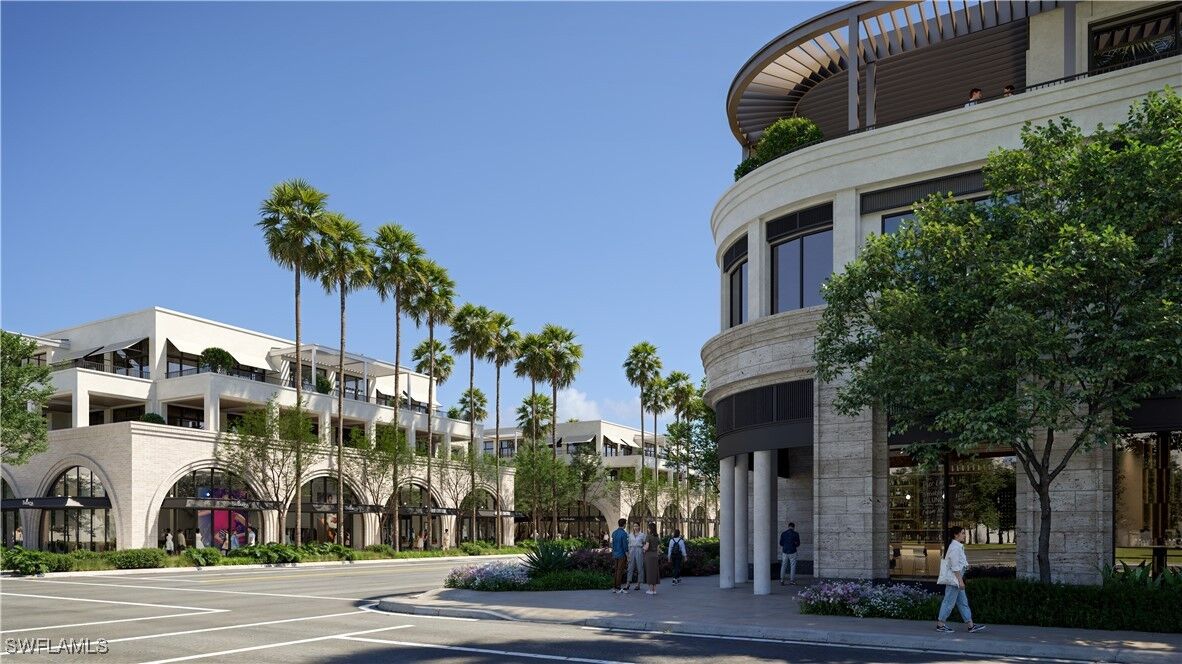 Property Photo: 975 6th Avenue S 202 FL 34102