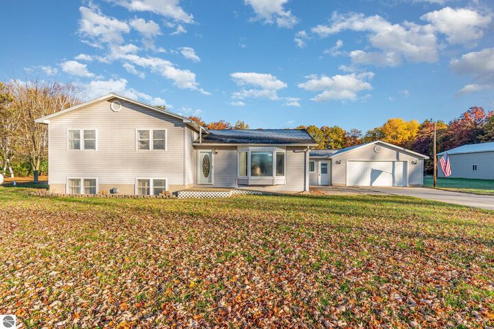 Property Photo:  3534 W Coleman Road  MI 48622