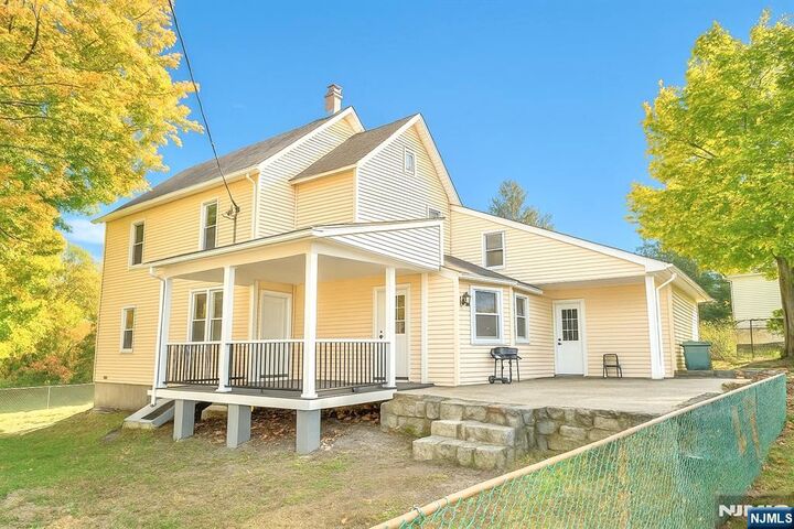 Property Photo:  11 Millbrook Avenue  NJ 07801