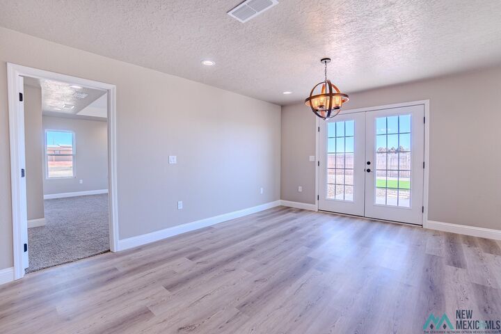 Property Photo:  1325 County Road K Street  NM 88101 