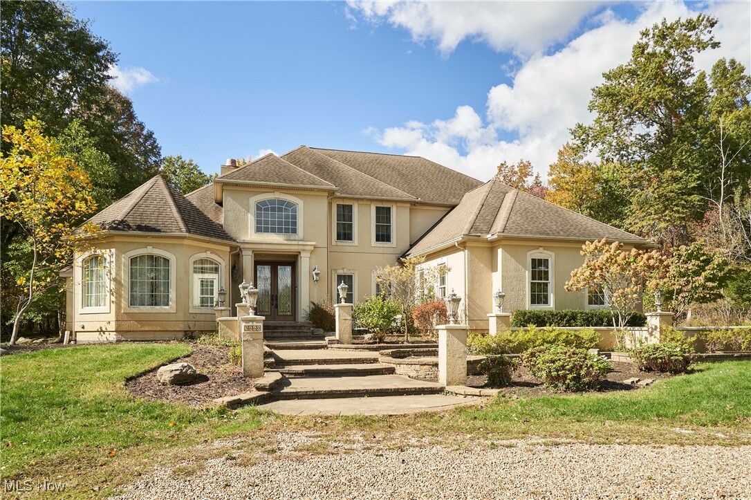 Property Photo: 3660 Golf Course Drive OH 44203