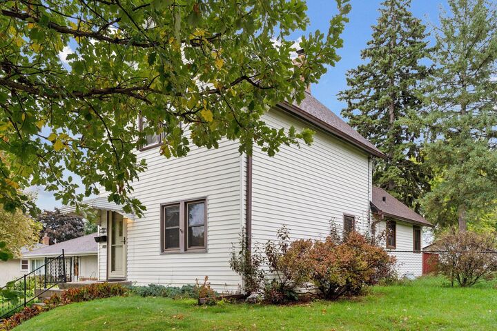 Property Photo: 1166 Euclid Street MN 55106